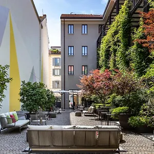 savona-18-suites.italymilanhotels.net/
